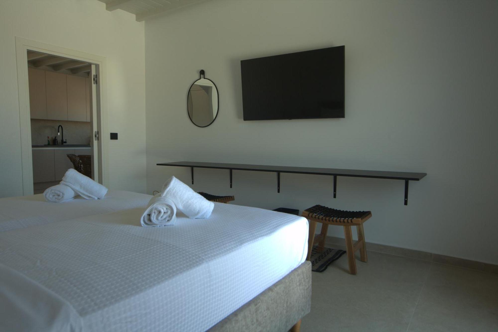 Hom Mykonos - Seaview With Private Pool Villa *